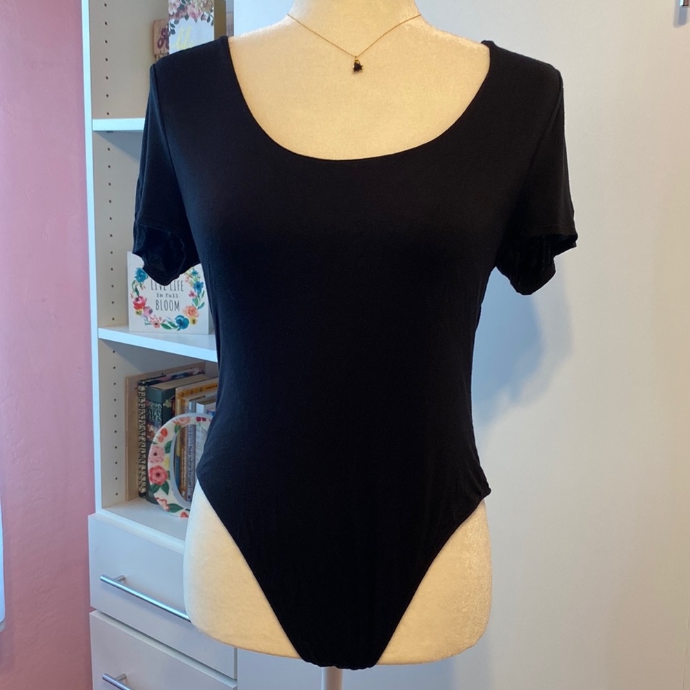 Bar III | Black Short Sleeve Bodysuit Size Large